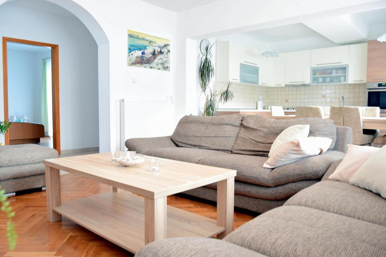 Palit Hills Superior Apartments Bagian luar foto