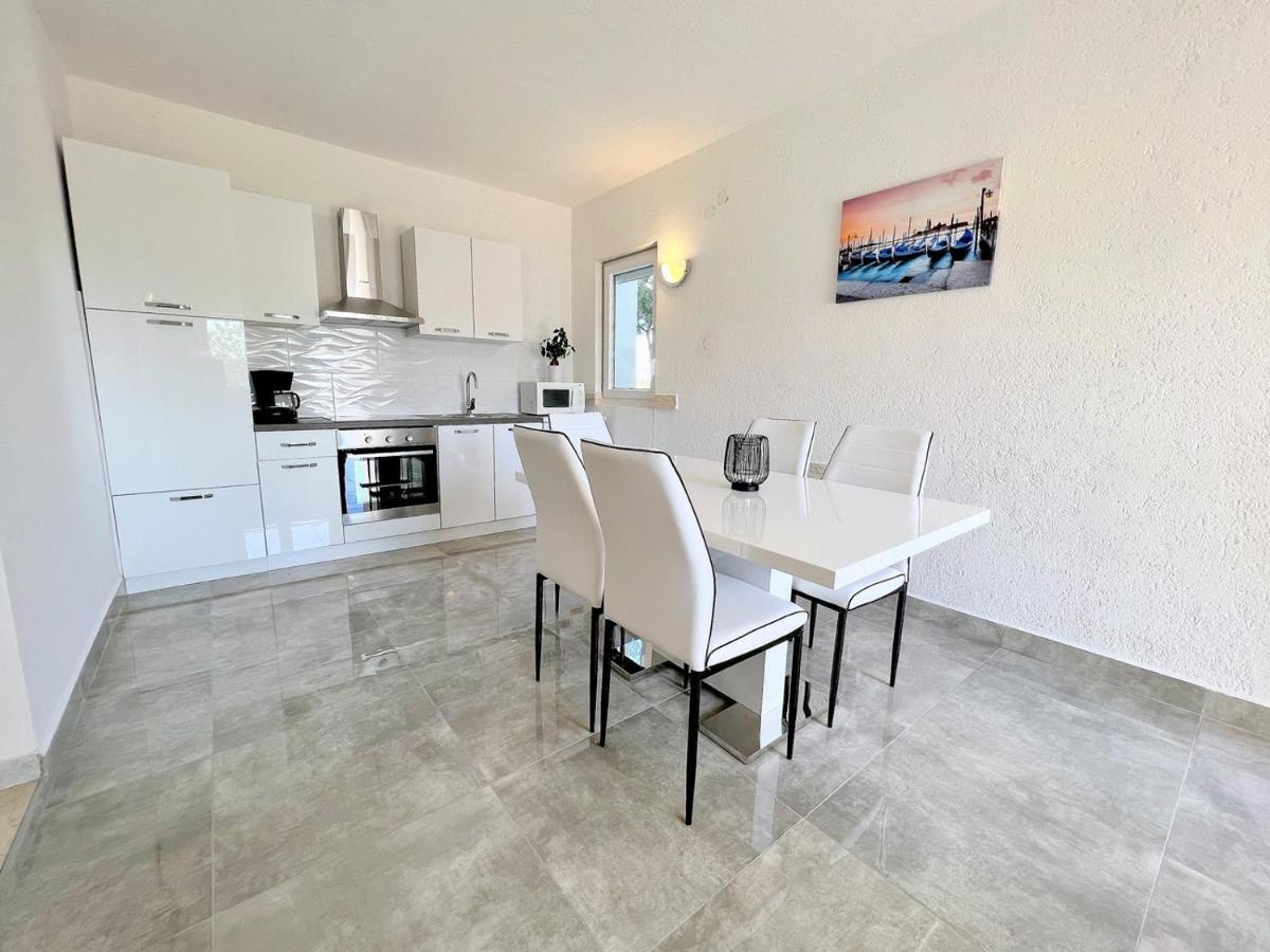 Palit Hills Superior Apartments Bagian luar foto